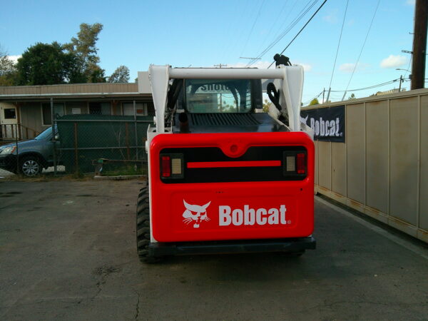 2017 Bobcat S530 Skid Steer - Image 2