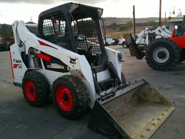 2017 Bobcat S530 Skid Steer - Image 2