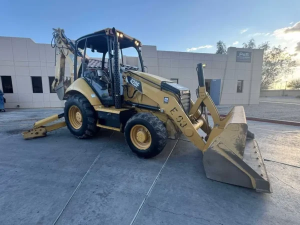 2014 CAT 420F Backhoe