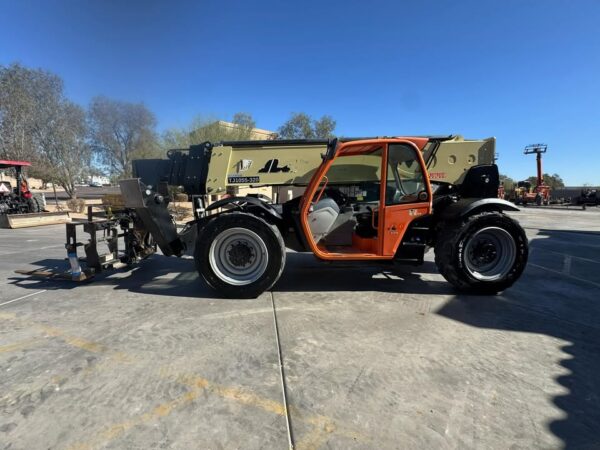 2016 JLG 1055 Telehandler - Image 9