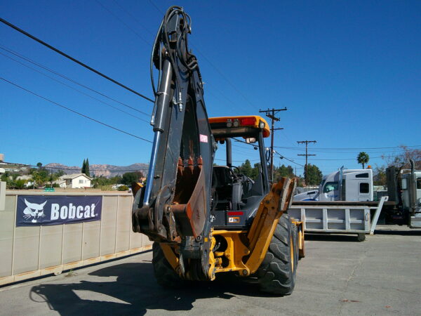 2018 John Deere 410L Backhoe - Image 4