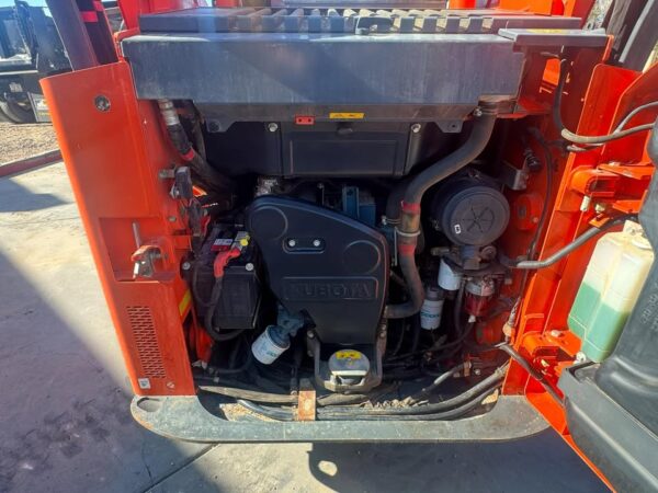 2016 Kubota SSV65 Skid Steer - Image 3