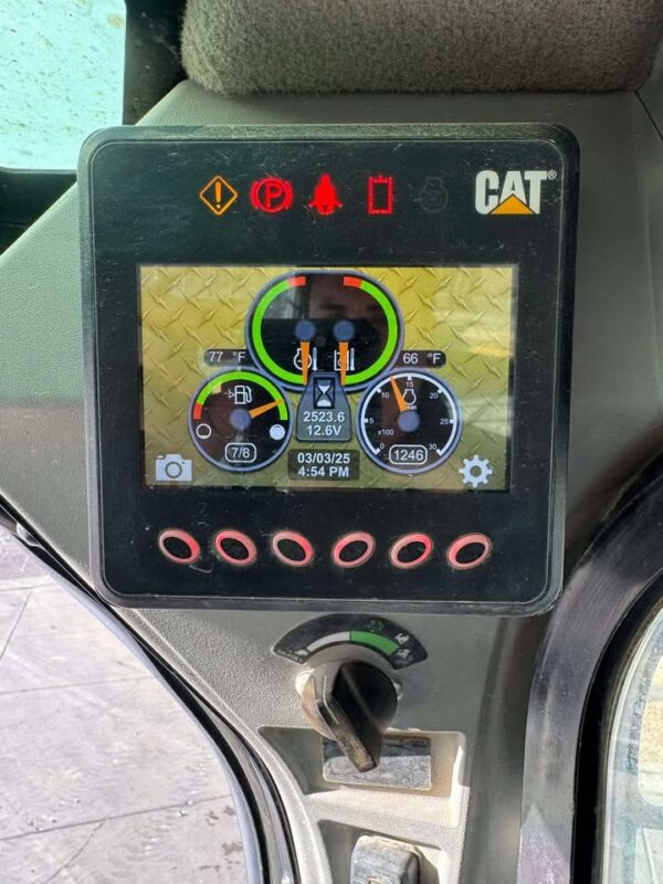 2017 CAT 289D Skid Steer - Image 2