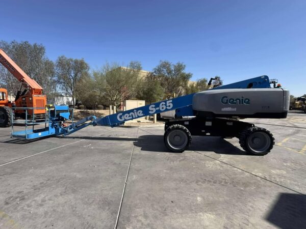 2020 GENIE S65 Boom Lift - Image 7