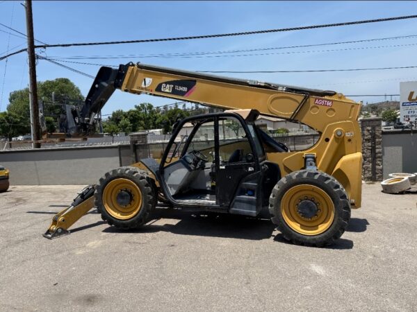 2016 CAT TL 943 TELEHANDLER