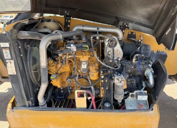 2016 CAT TL 943 TELEHANDLER - Image 6