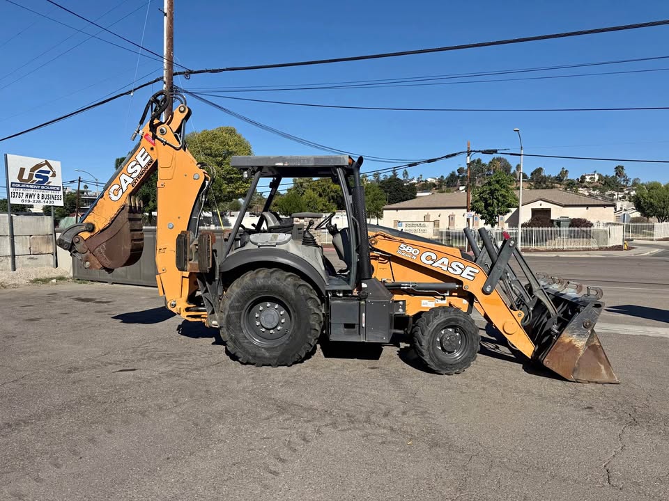 2018 CASE 580 Super N Backhoe